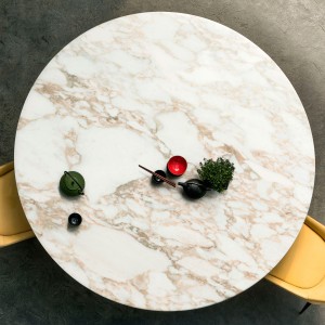 Mesa Radar de Alivar. Muebles modernos italianos. Mobiliario de diseño.