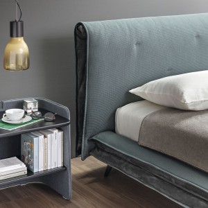 Cama Saddle de Bonaldo. Mobiliario de diseño de camas matrimoniales.