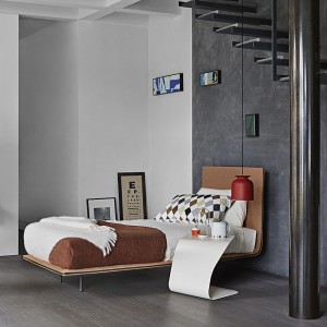Cama Thin de Bonaldo. Mobiliario de diseño de camas individuales.