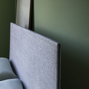 Cama Thin de Bonaldo. Mobiliario de diseño de camas individuales.