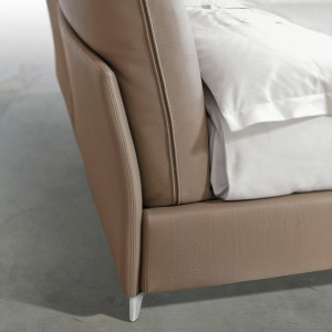 Cama Oasi de Alivar. Muebles modernos italianos. Mobiliario de diseño elegante.
