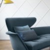 Sofá Lovy de Bonaldo. Moderno diseño de sofá tapizado con respaldo.