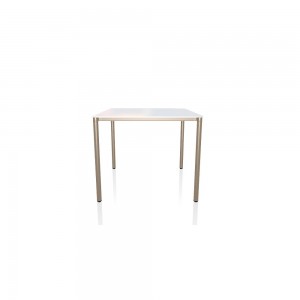 Mesa Moon Outdoor de Bontempi. Catálogo de mesas de diseño italiano para exterior.