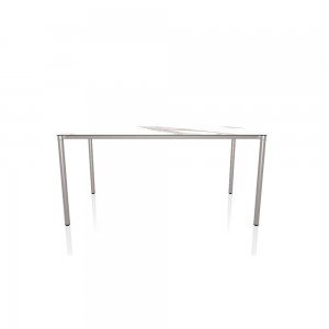 Mesa Moon Outdoor de Bontempi. Catálogo de mesas de diseño italiano para exterior.