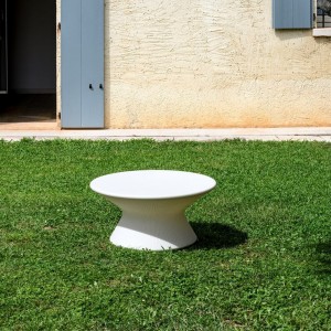 Mesa Coffee para exteriores. Mobiliario de diseño Fade Plust Collection.