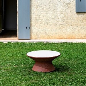 Mesa Coffee para exteriores. Mobiliario de diseño Fade Plust Collection.
