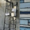 Escultura decorativa Ladder de GTV Thonet Vienna. Escalera perchero de diseño.