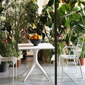 Sillón apilable Pip-E Driade. Muebles de diseño para todos los ambientes.