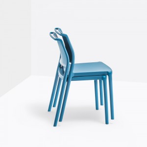 Silla Ara 310 de Pedrali. Sillas de diseño moderno. Sillas de plástico.