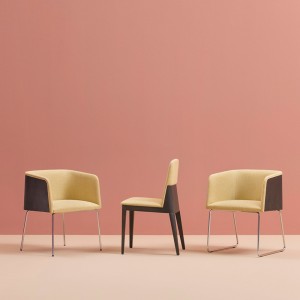 Silla Allure 735 de Pedrali. Sillas de diseño. Sillas modernas tapizadas.