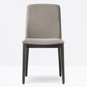 Silla Allure 735 de Pedrali. Sillas de diseño. Sillas modernas tapizadas.