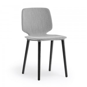 Silla Babila 2751 de Pedrali. Sillas de diseño. Sillas tapizadas para salón.