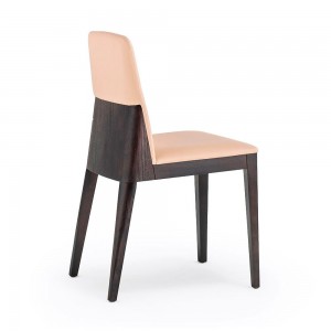 Silla Allure 735 de Pedrali. Sillas de diseño. Sillas modernas tapizadas.