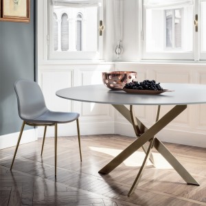 Mesa Barone Redonda Cristal de Bontempi. Mesas fijas modernas de diseño italiano.