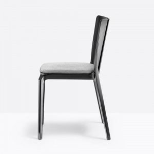 Silla Blitz 640 de Pedrali. Sillas de diseño. Sillas modernas para contract.