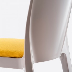 Silla Blitz 640 de Pedrali. Sillas de diseño. Sillas modernas para contract.