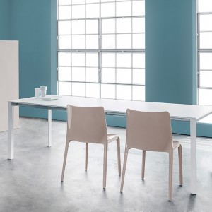 Silla Blitz 640 de Pedrali. Sillas de diseño. Sillas modernas para contract.