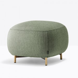 Pouf Buddy de Pedrali. Poufs tapizados de diseño. Poufs modernos para salón.