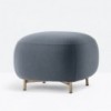 Pouf Buddy de Pedrali. Poufs tapizados de diseño. Poufs modernos para salón.
