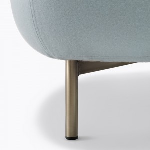 Pouf Buddy de Pedrali. Poufs tapizados de diseño. Poufs modernos para salón.