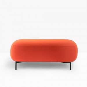 Pouf Buddy de Pedrali. Poufs tapizados de diseño. Poufs modernos para salón.