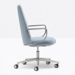 Sillón ejecutivo Elinor 3755 de Pedrali. Sillones modernos para oficinas.