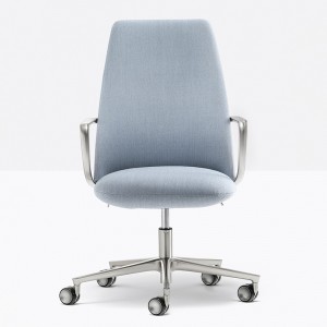 Sillón ejecutivo Elinor 3755 de Pedrali. Sillones modernos para oficinas.