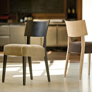 Silla Elle 452 de Pedrali. Sillas de diseño. Sillas tapizados para salón.