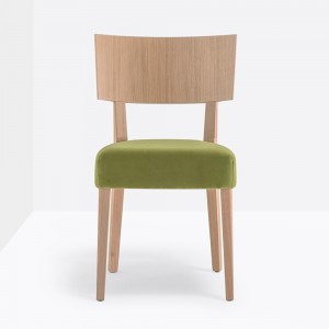 Silla Elle 452 de Pedrali. Sillas de diseño. Sillas tapizados para salón.