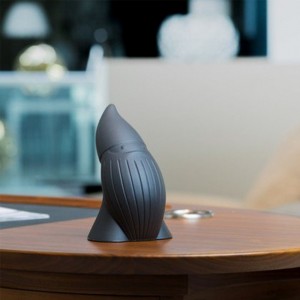 Escultura Mini Baddy perfecta para exteriores de Plust Collection.