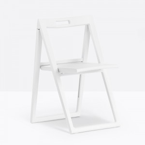 Silla Enjoy 460 de Pedrali. Sillas de diseño. Sillas plegables para terrazas.