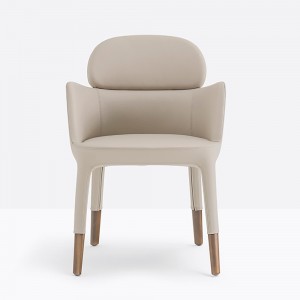 Sillón Ester 690 de Pedrali. Sillones modernos para hogar y contract.