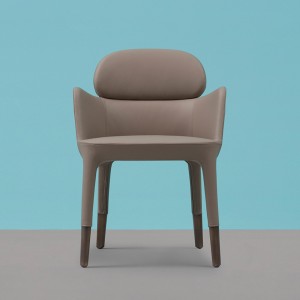 Sillón Ester 690 de Pedrali. Sillones modernos para hogar y contract.