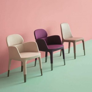Silla Ester 691 de Pedrali. Sillas de diseño. Sillas tapizadas modernas.