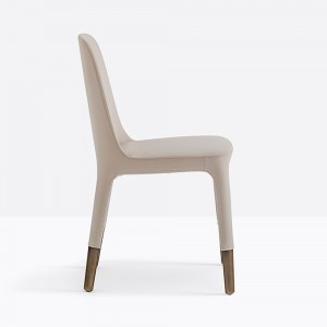 Silla Ester 691 de Pedrali. Sillas de diseño. Sillas tapizadas modernas.