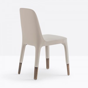 Silla Ester 691 de Pedrali. Sillas de diseño. Sillas tapizadas modernas.