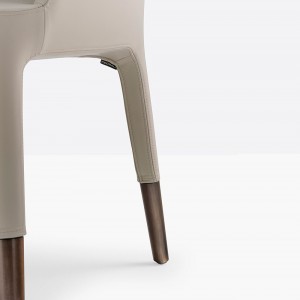 Silla Ester 691 de Pedrali. Sillas de diseño. Sillas tapizadas modernas.