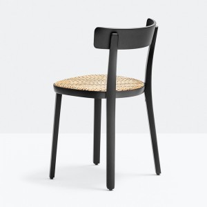 Silla Folk 2920 de Pedrali. Sillas de diseño. Sillas modernas para salón.