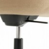 Silla AAC 155 de aluminio y polipropileno tapizada de Hay ideal para las oficinas.