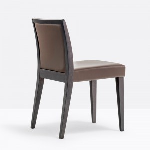 Silla Glam 435 de Pedrali. Sillas de diseño. Sillas tapizadas de salón.