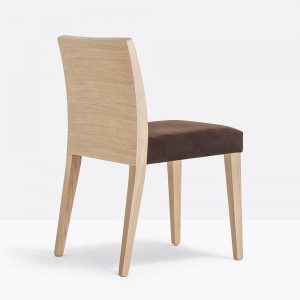Silla Glam 431/430 de Pedrali. Sillas de diseño. Sillas con asiento tapizado.