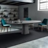 Mesa Podium Elíptica de Bontempi. Muebles italianos modernos. Mesas de diseño.
