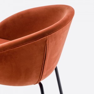 Sillón Gliss 900/A de Pedrali. Sillas de diseño. Sillones tapizados modernos.