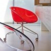 Sillón Gliss 968 de Pedrali. Sillones de diseño. Sillones con ruedas.