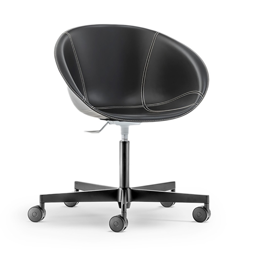 Sillón Gliss 966/2 de Pedrali. Sillas de diseño. Sillas giratorias con ruedas.