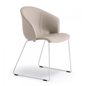 Sillón Grace 413 de Pedrali. Sillas de diseño. Sillas tapizadas para comedor.