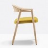 Sillón Héra 2865 de Pedrali. Sillas de diseño de madera con asiento tapizado.