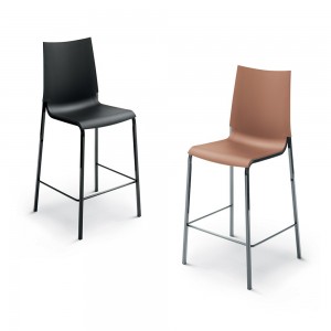 Taburete Eva Outdoor de Bontempi. Taburetes y sillas de exterior de diseño.