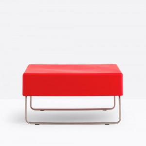 Pouf Host lounge outdoor de Pedrali. Poufs de diseño modular. Poufs para exteriores.