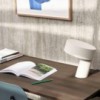 Lámpara de sobremesa Slant de Hay. Diseño de lámparas para salón o estudio.